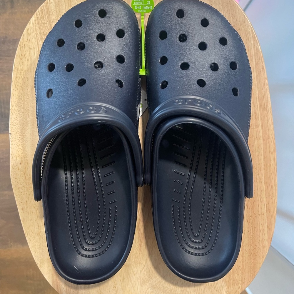 Navy Blue Men’s Classic Crocs - Picture 3 of 4